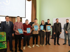 «Тамбовская сетевая компания» наградила финалистов Хакатона «Future Skill Hack» 