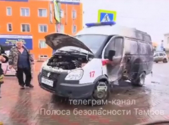 В Тамбове «скорая помощь» разбилась и сгорела после столкновения с «Калиной»