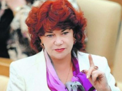 Тамара Плетнева уверена в верности поговорки: «если баба не захочет, мужик не вскочит…» 