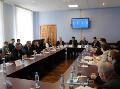 Тамбовские учёные создали аппарат для получения электричества и тепла из куриного помёта