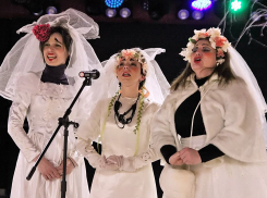 «КабареБезУмныхДам»: «Все, что вы хотели знать про женщин, но боялись спросить»