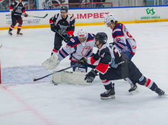 ХК «Тамбов» одержал третью победу подряд 