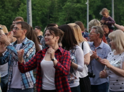 Жара не помешала тамбовчанам «зажечь» в стиле латины 