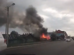 На Студенецкой горел нежилой дом