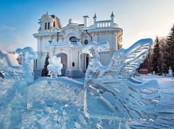 В Асеевском парке к фестивалю «Зимние забавы» приготовят ледяную крепость и новогодние фигуры