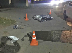 В Мичуринске иномарка врезалась в скутер с двумя подростками