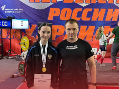 Тамбовчанка Виктория Крылова стала чемпионкой России по пауэрлифтингу среди юниоров  