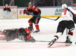 ХК «Тамбов» одержал первую победу в сезоне, обыграв ХК «Нефтяник»