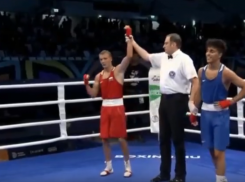 Илья Попов в полуфинале первенства мира по боксу 