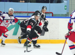 ХК «Тамбов» проиграл домашний матч «звёздным» гостям из Москвы