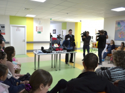 «Скажем безопасности «да!» — в перинатальном центре Марфы Тамбовской провели первую встречу в рамках акции #безДТП