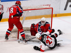 ХК «Тамбов» разгромил московскую «Звезду»