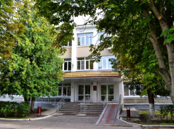 Тамбовские медики перечислят зарплату в пользу российских военных