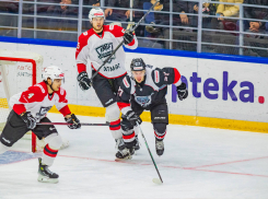 ХК «Тамбов» взял реванш у «Нефтяника» за крупное поражение в первом круге 