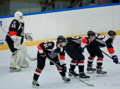 ХК «Тамбов» проиграл последнюю встречу первого круга на выезде 