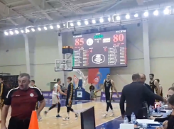 БК «Тамбов» одолел «Русичей» на благотворительном матче