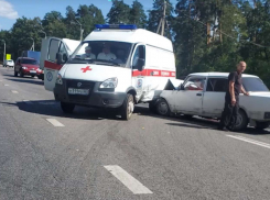 Под Котовском «семёрка» врезалась в машину «скорой помощи»