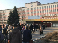 Ситуацией с проходной завода «Октябрь» заинтересовалась прокуратура