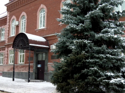 На Кёршинском водохранилище построили незаконный забор, закрывающий доступ к воде