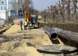 Закрытый ремонтом сетей участок Набережной обещают открыть в конце мая