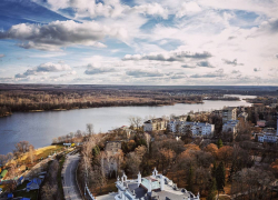 Начало рабочей недели будет жарким и ветреным