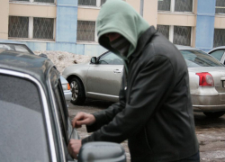 Тамбовчанин смог покататься только 10 минут на угнанном авто