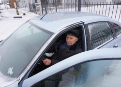 Пятнадцать жителей области получили бесплатные автомобили