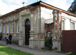 Городские власти признали аварийными 4 дома в центре Тамбова