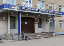 Троих подростков подозревают в кражах одежды из супермаркета в Тамбове