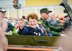 На главной площади Тамбова прошел парад Победы