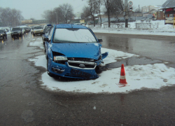 В «лобовом» на Гастелло встретились Ford Focus и «Гранта»: пострадали люди 