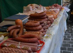 Почти 800 килограмм мясной продукции изъяли с продажи в тамбовских магазинах 