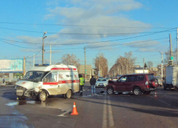 Три в одно: ДТП на Лермонтовской спровоцировала «скорая» с включенной сиреной 