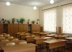 В школе в Отъяссах во время урока обвалился потолок