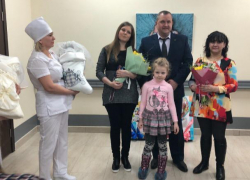 Никита и Диана первыми «вышли» из стен Перинатального центра