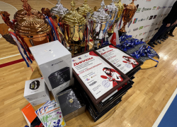 Аграрии и промышленники разыграли теннисный кубок в Тамбове  