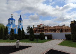 В Тамбове на Набережной строят Новопокровский храм