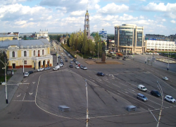 27 апреля припарковаться в районе площади Ленина у автомобилистов не получится