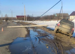 Водитель «Калины» в селе Тамбовского района снёс световую опору