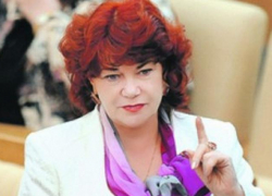 Тамара Плетнева уверена в верности поговорки: «если баба не захочет, мужик не вскочит…» 