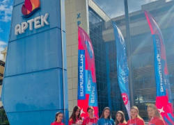 Две тамбовские школьницы стали миллионерами после конкурса «Большая перемена»