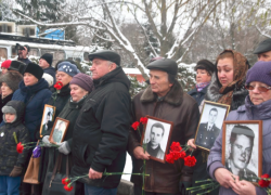 На Воздвиженском кладбище прошел митинг в честь погибших на Северном Кавказе тамбовчан