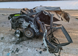В Рассказовском районе столкнулись три автомобиля: «десятку» разорвало пополам