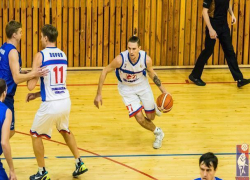 Тамбовские гулливеры пощекотали нервы болельщикам в домашней игре с "Динамо"