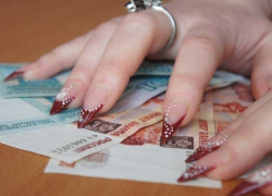 Почти полмиллиона рублей прикарманила главный бухгалтер тамбовского детского сада 