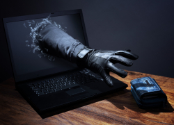 Криптовалютный мошенник обманул 28 тамбовчан почти на полмиллиона рублей