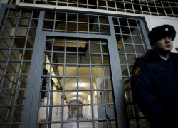 Пытавшийся убить жену в магазине тамбовчанин заключен под стражу 