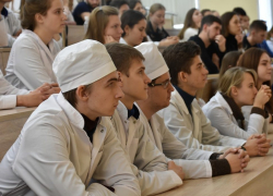 Российские медицинские ВУЗы готовы принять 234 тамбовских «целевика»
