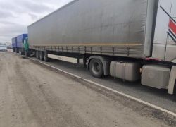 На трассе под Тамбовом столкнулись два грузовика