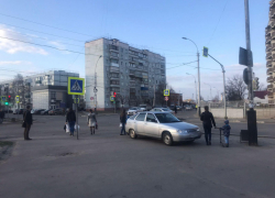 В Тамбове водитель «двенадцатой» наехал на мужчину на тротуаре